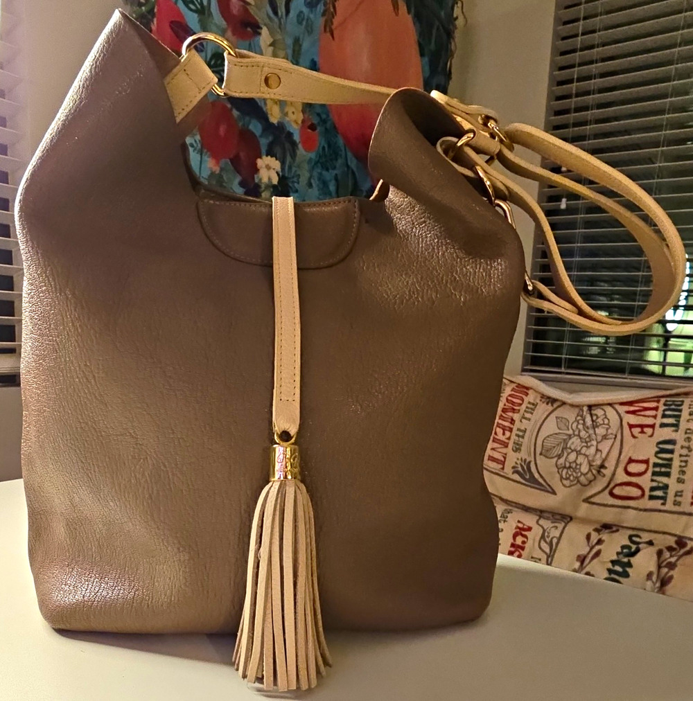GiGi New York Taupe Pebbled Leather Hobo Shoulder Bag Cream Tassel Gold